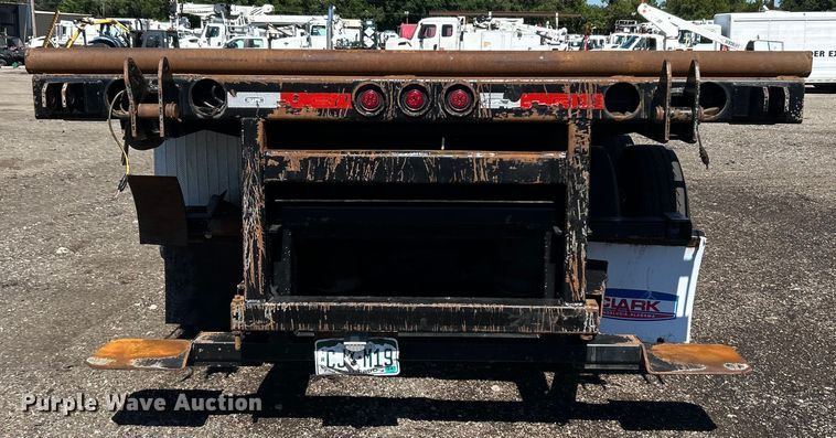 image for item EG0750 2014 Clark Trailers flatbed trailer