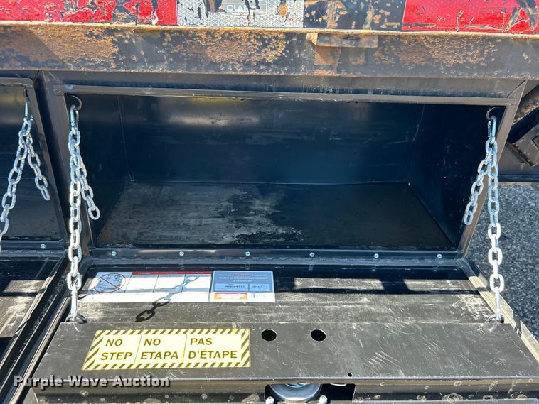 image for item EG0750 2014 Clark Trailers flatbed trailer