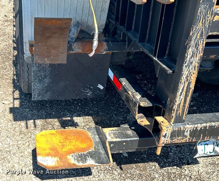 image for item EG0750 2014 Clark Trailers flatbed trailer