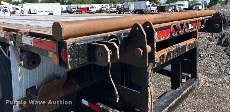 image for item EG0750 2014 Clark Trailers flatbed trailer