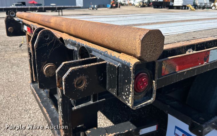 image for item EG0750 2014 Clark Trailers flatbed trailer