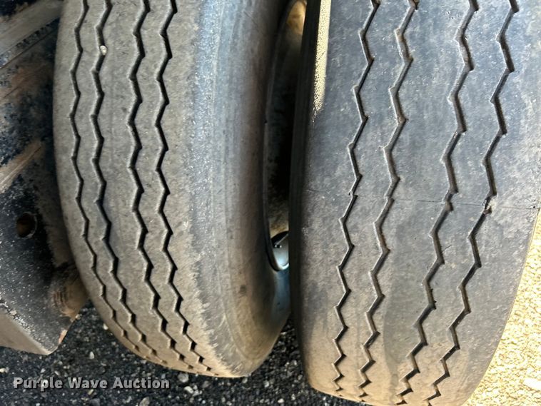 image for item EG0750 2014 Clark Trailers flatbed trailer