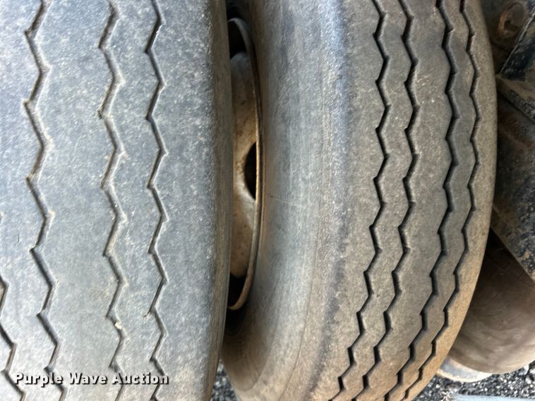 image for item EG0750 2014 Clark Trailers flatbed trailer