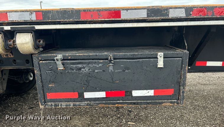 image for item EG0754 2007 Utility Trailer FS2CHS flatbed trailer