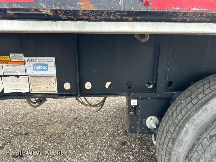 image for item EG0754 2007 Utility Trailer FS2CHS flatbed trailer