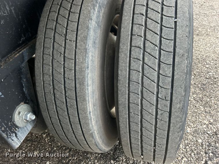 image for item EG0754 2007 Utility Trailer FS2CHS flatbed trailer