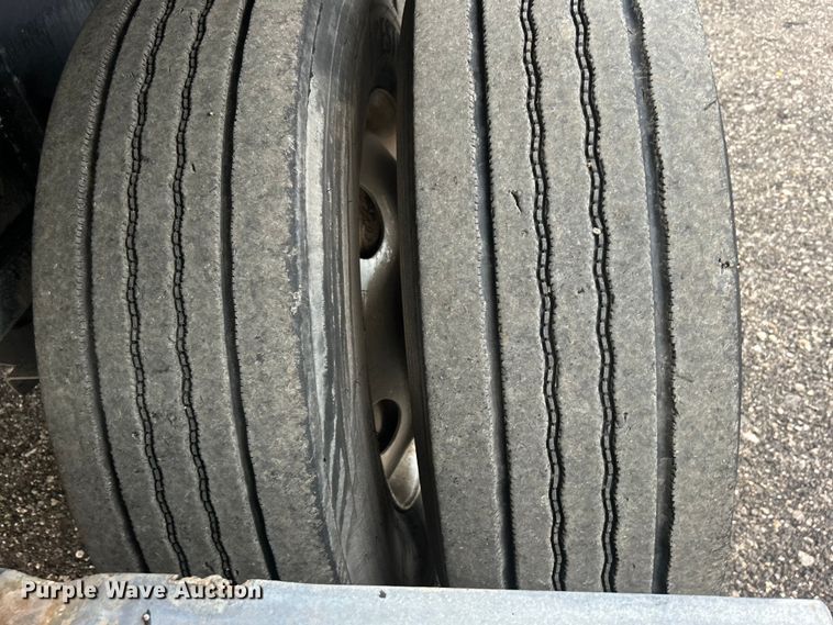 image for item EG0754 2007 Utility Trailer FS2CHS flatbed trailer