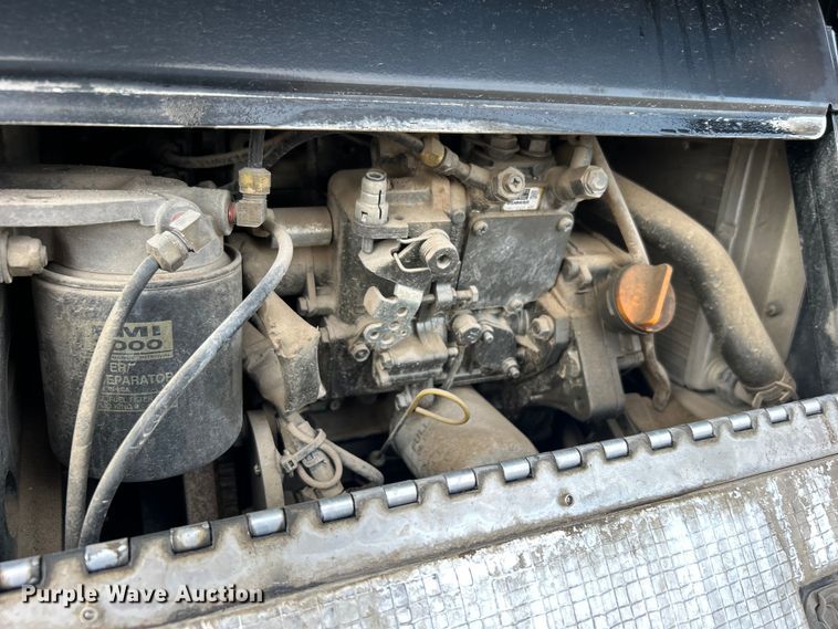 image for item EG0758 2019 Peterbilt  579 semi truck