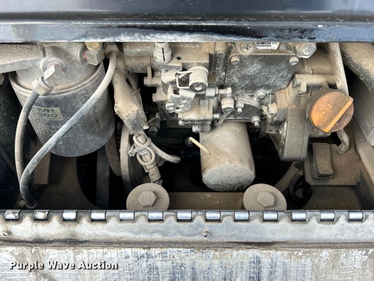 image for item EG0758 2019 Peterbilt  579 semi truck