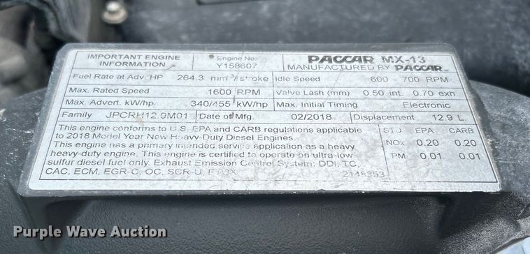 image for item EG0758 2019 Peterbilt  579 semi truck