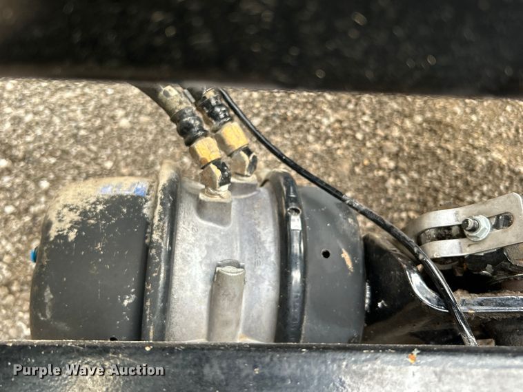 image for item EG0758 2019 Peterbilt  579 semi truck