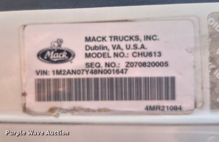 image for item EG0764 2008 Mack CHU613 semi truck