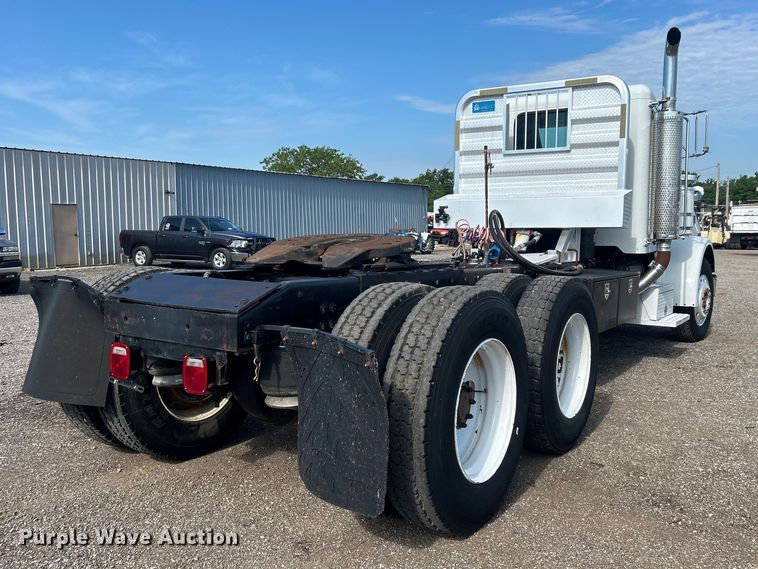 image for item EG0775 1989 Peterbilt  378 semi truck