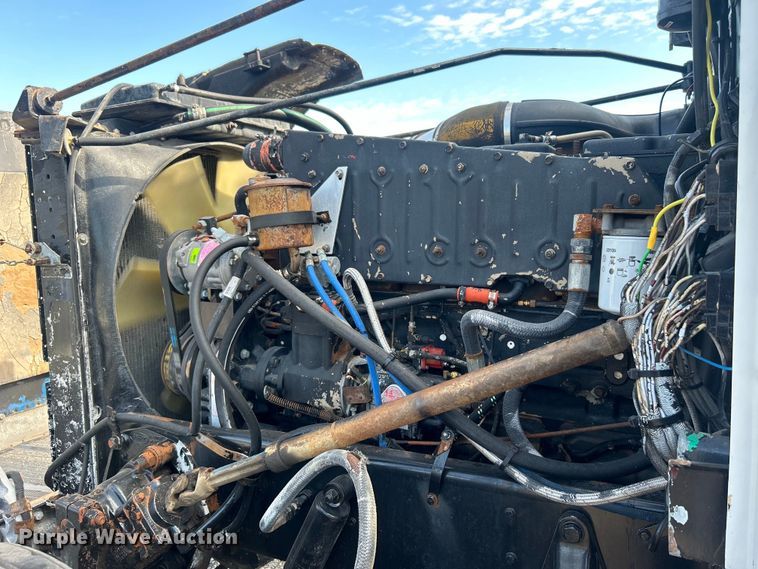 image for item EG0775 1989 Peterbilt  378 semi truck