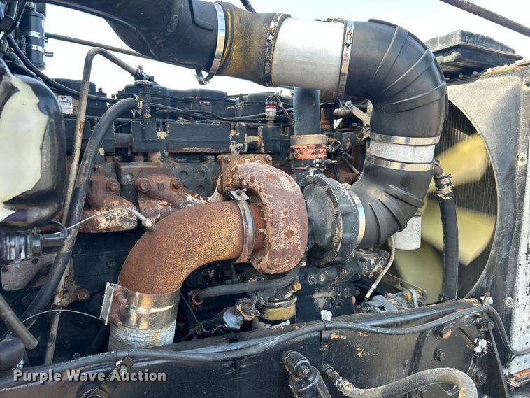 image for item EG0775 1989 Peterbilt  378 semi truck