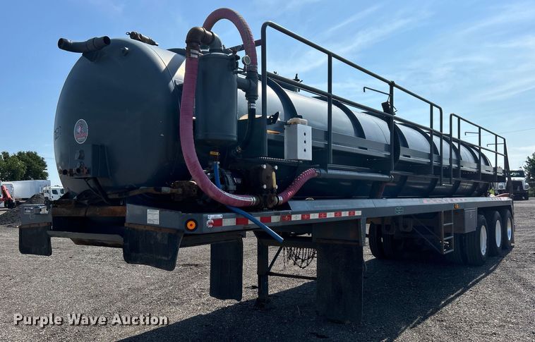 image for item EG0777 2012 Dragon Products LTD vacuum trailer