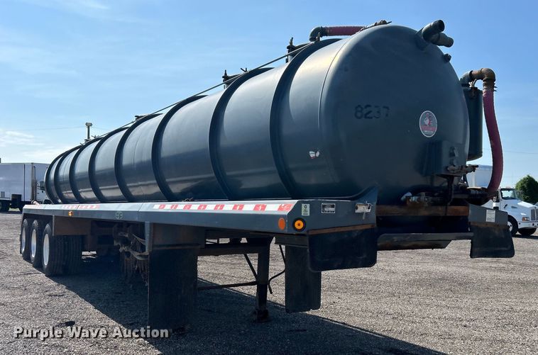 image for item EG0777 2012 Dragon Products LTD vacuum trailer