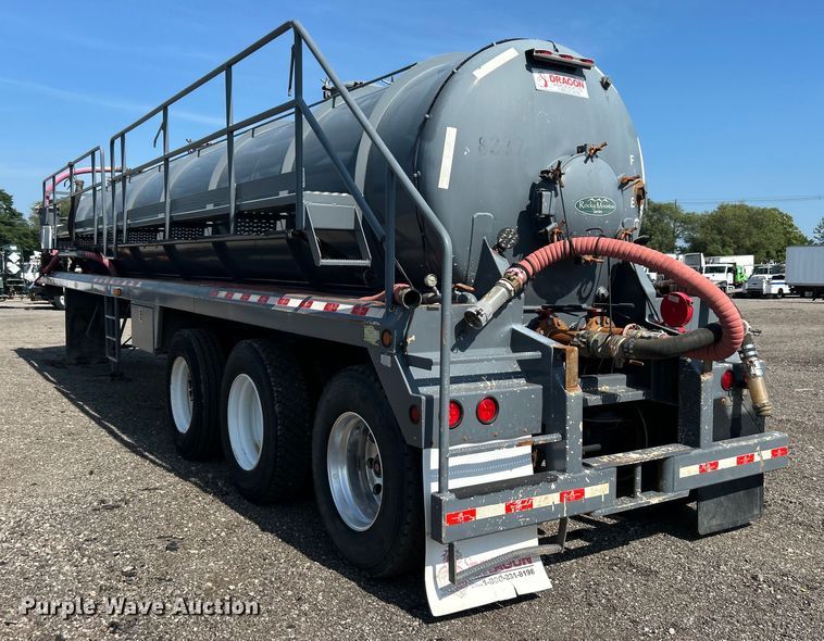 image for item EG0777 2012 Dragon Products LTD vacuum trailer