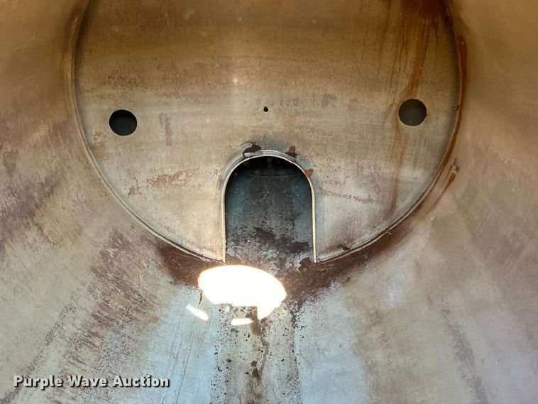 image for item EG0777 2012 Dragon Products LTD vacuum trailer