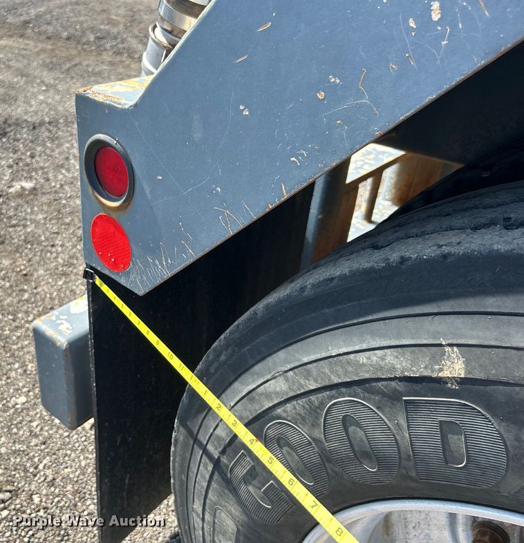 image for item EG0777 2012 Dragon Products LTD vacuum trailer