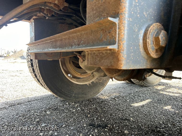 image for item EG0777 2012 Dragon Products LTD vacuum trailer