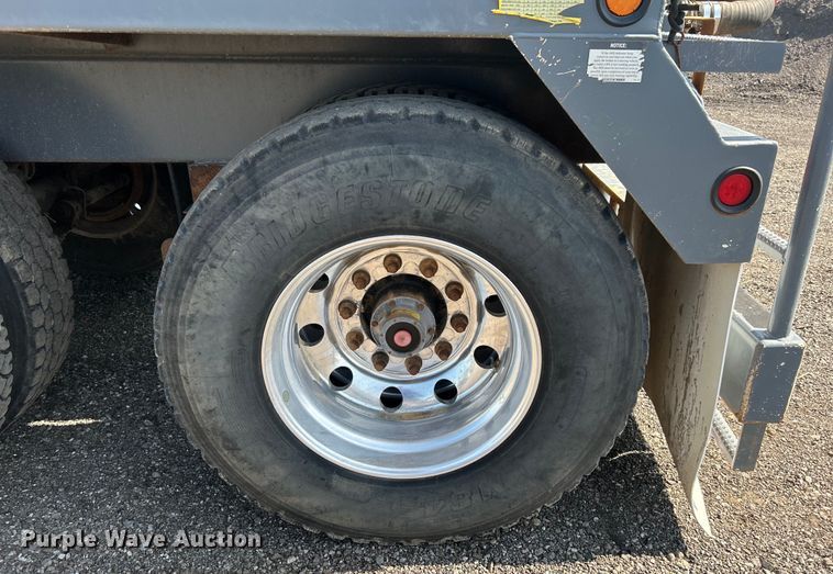 image for item EG0777 2012 Dragon Products LTD vacuum trailer