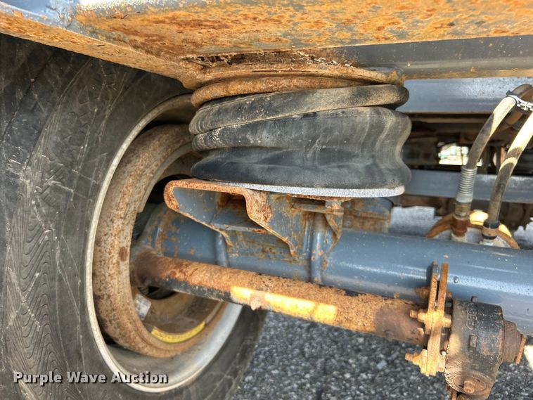 image for item EG0777 2012 Dragon Products LTD vacuum trailer