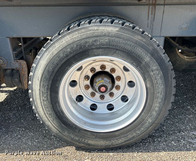 image for item EG0777 2012 Dragon Products LTD vacuum trailer