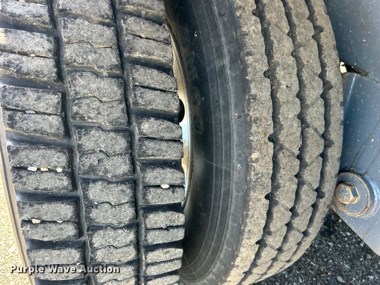 image for item EG0777 2012 Dragon Products LTD vacuum trailer