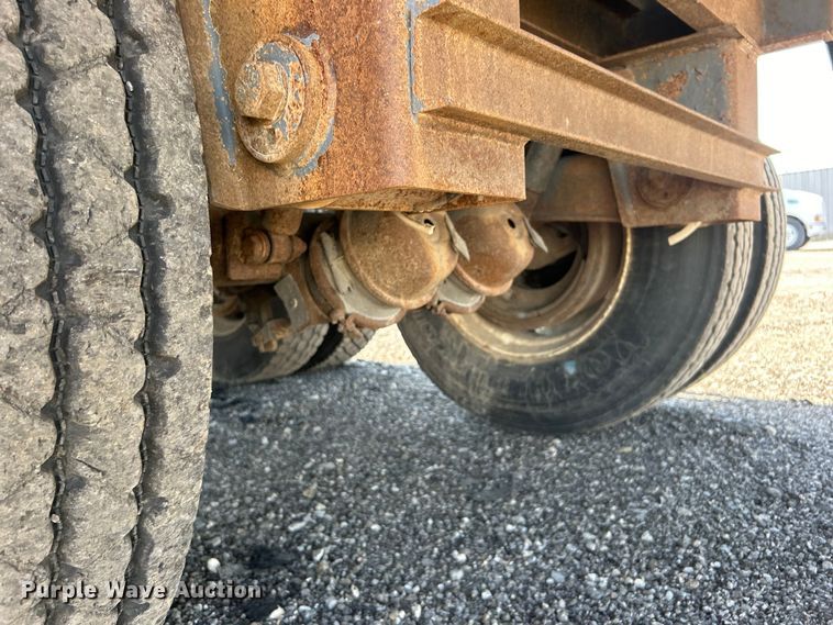 image for item EG0777 2012 Dragon Products LTD vacuum trailer