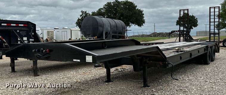 image for item EH4039 1995 Nuttall drop deck equipment trailer