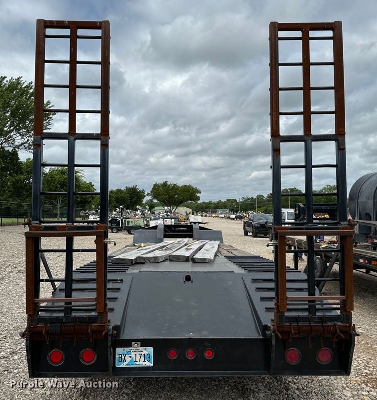 image for item EH4039 1995 Nuttall drop deck equipment trailer