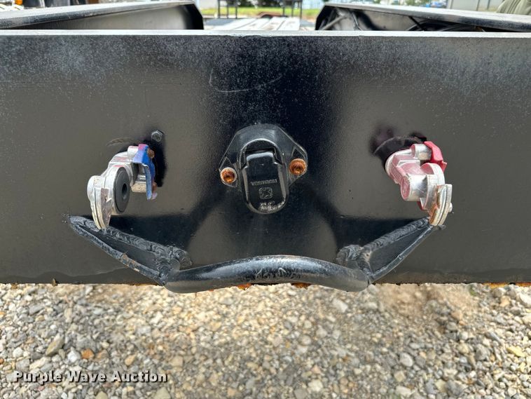 image for item EH4039 1995 Nuttall drop deck equipment trailer