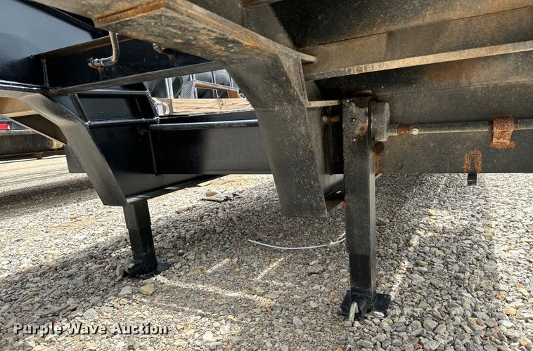 image for item EH4039 1995 Nuttall drop deck equipment trailer