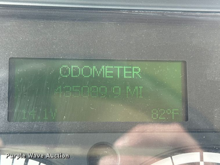 image for item EJ2684 2017 Freightliner  Business Class M2 truck cab and chassis