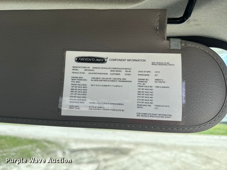 image for item EJ2684 2017 Freightliner  Business Class M2 truck cab and chassis