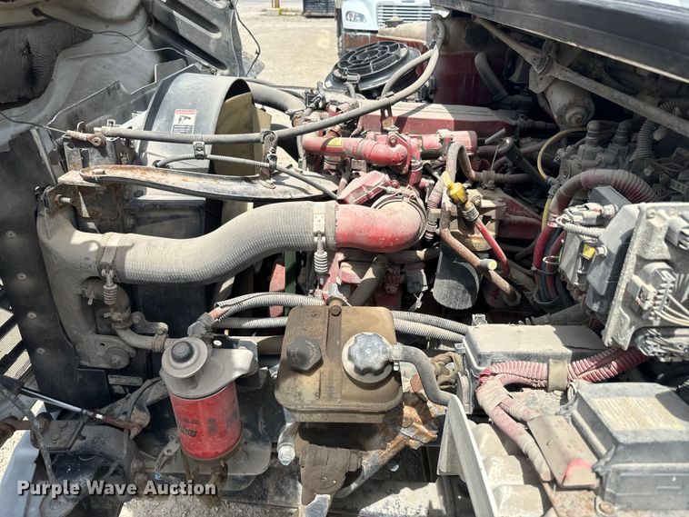 image for item EJ2684 2017 Freightliner  Business Class M2 truck cab and chassis