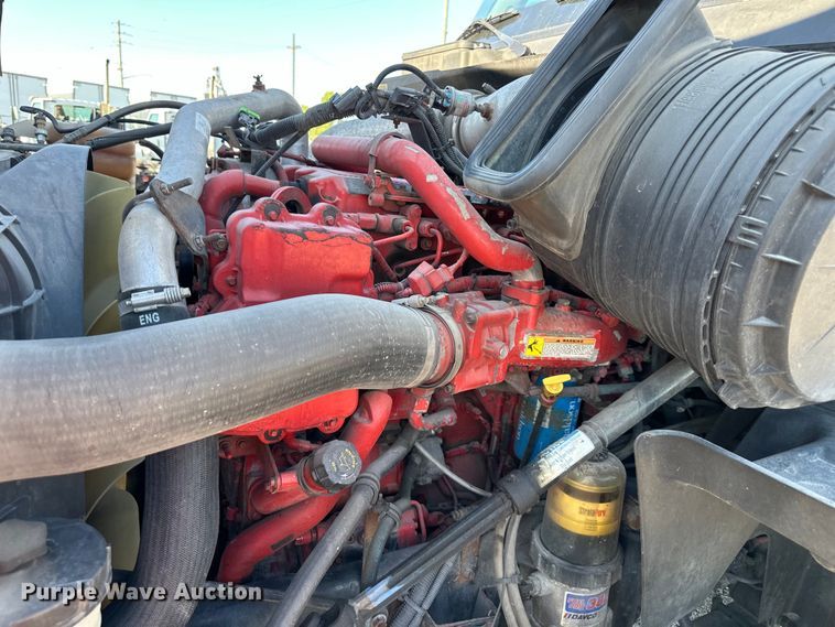 image for item EJ6895 2014 International ProStar Plus 122 semi truck