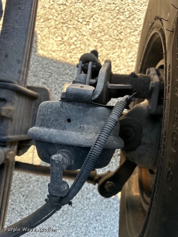 image for item EJ6895 2014 International ProStar Plus 122 semi truck