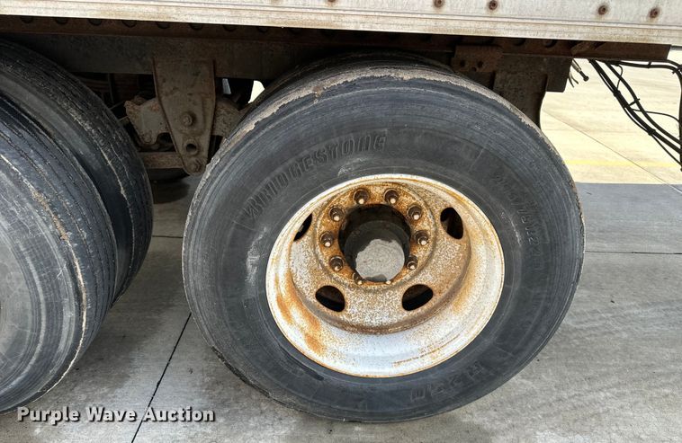 image for item EJ6997 2001 Wabash  dry van trailer