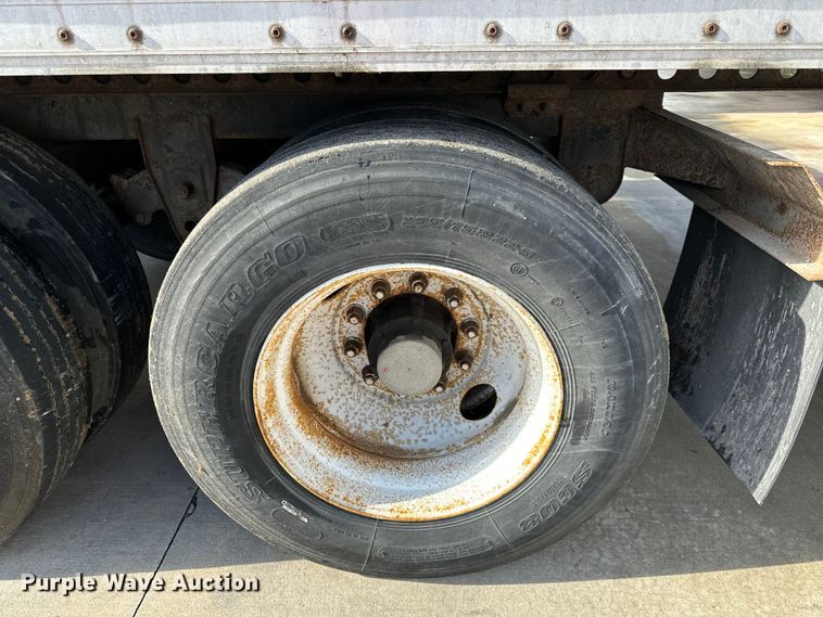 image for item EJ6997 2001 Wabash  dry van trailer