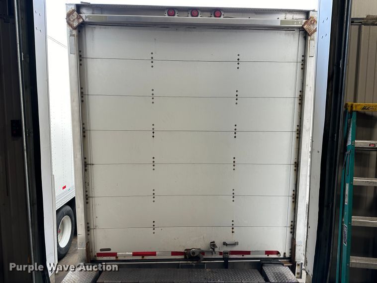 image for item EJ6998 1999 Trailmobile dry van trailer