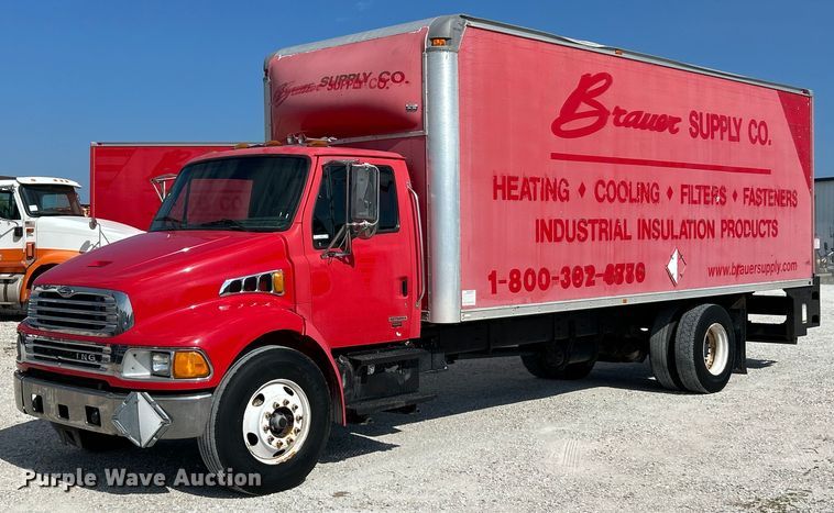 image for item EK4856 2006 Sterling  Acterra box truck