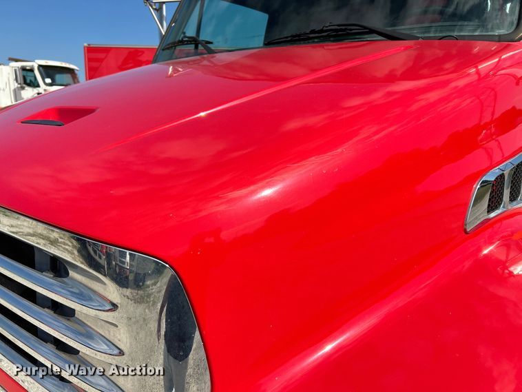 image for item EK4856 2006 Sterling  Acterra box truck