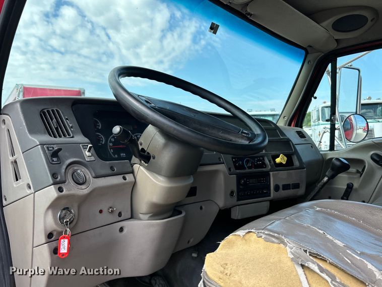 image for item EK4856 2006 Sterling  Acterra box truck