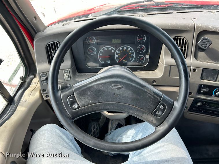 image for item EK4856 2006 Sterling  Acterra box truck