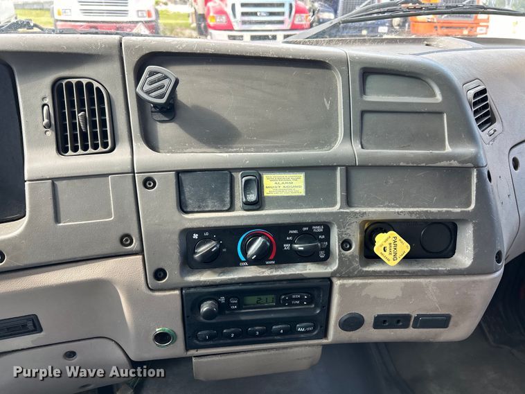 image for item EK4856 2006 Sterling  Acterra box truck