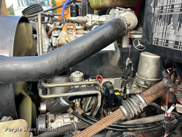 image for item EK4856 2006 Sterling  Acterra box truck