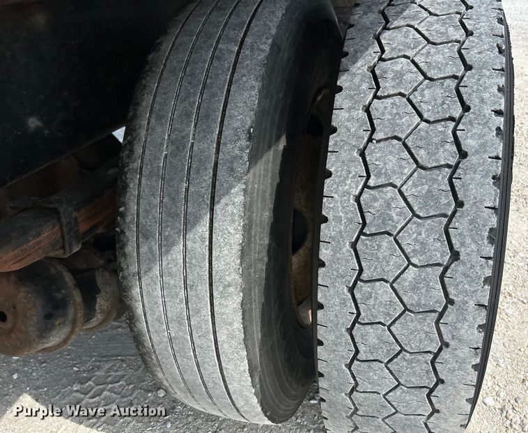 image for item EK4856 2006 Sterling  Acterra box truck