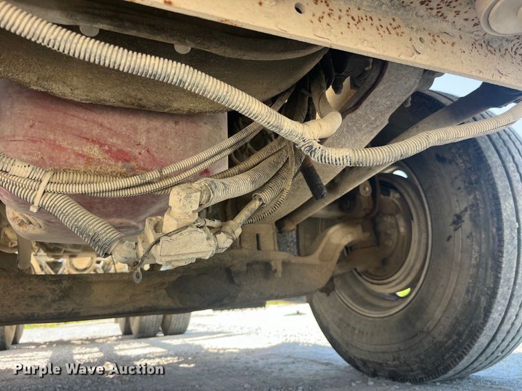 image for item EK8658 2007 Kenworth  T800 semi truck